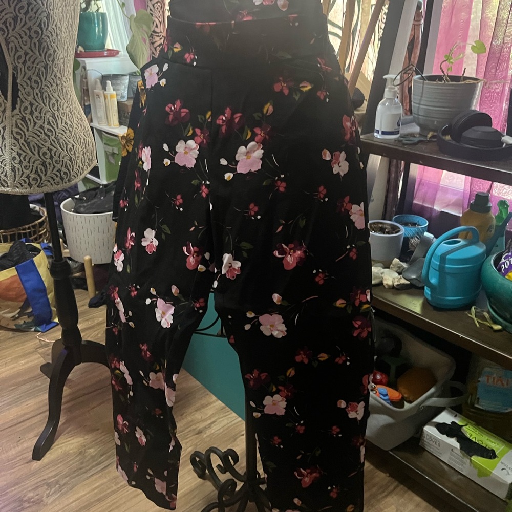 Terra & Sky Black and Pink Floral Pants